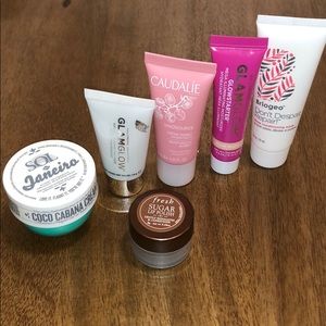 Makeup sample bundle🥳🥳🥳